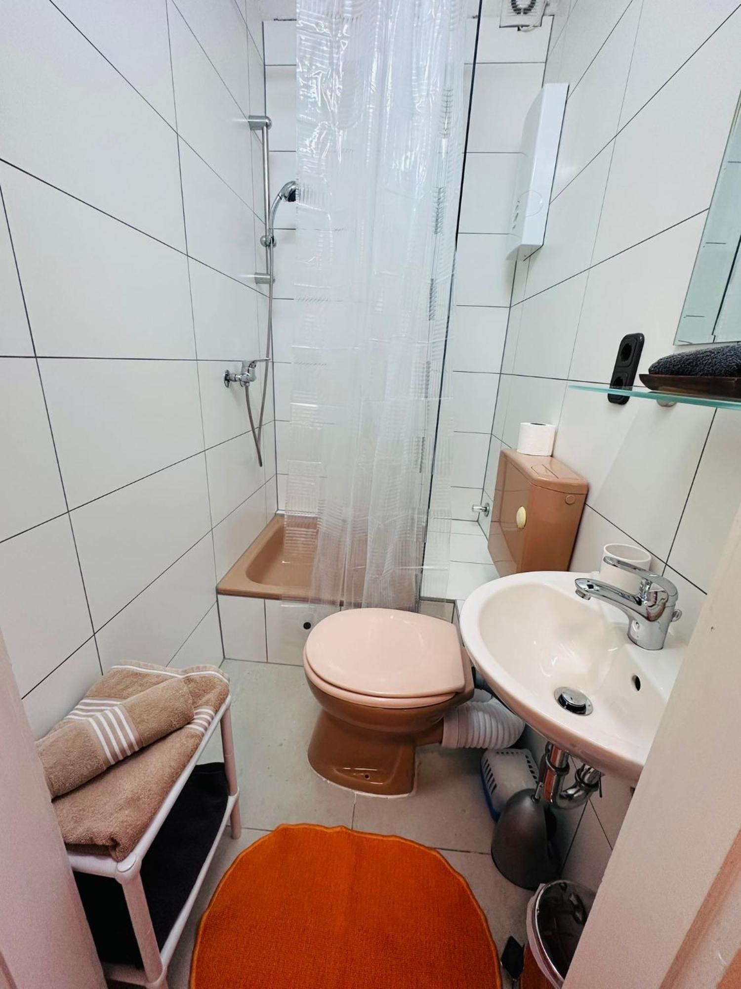 Economy Single Room